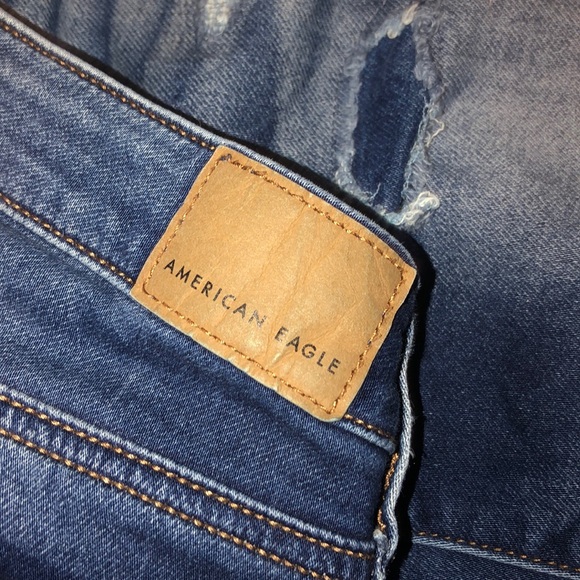 American Eagle HR SZ 6 Dark Ripped Jeans - Picture 3 of 5